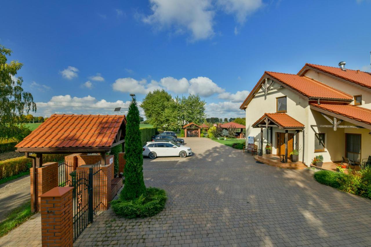 Willa Polanka Gościno Exteriör bild